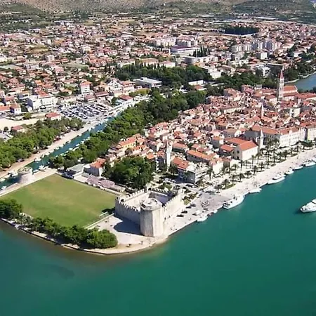 Apartman Mikola With Sea View Trogir Exterior photo