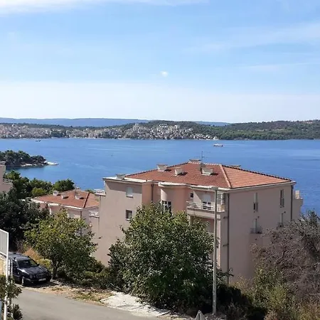 Apartman Mikola With Sea View Trogir Exterior photo