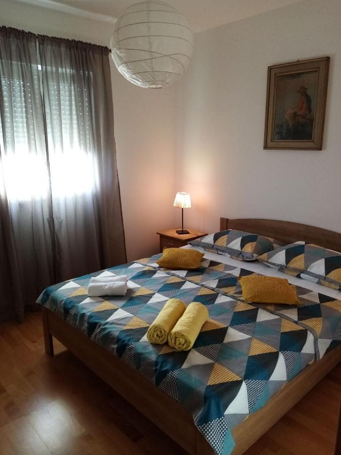Apartment Mikola With Sea View Trogir